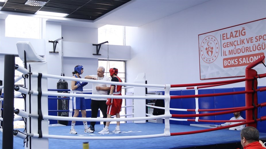 OKUL SPORLARINDA BOKS GENÇLER MÜSABAKASI SONA ERDİ
