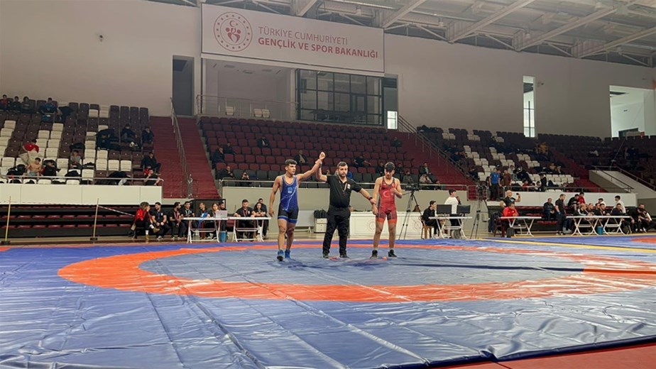 OKUL SPORLARI B GENÇLER GÜREŞ GRUP MÜSABAKALARI TAMAMLANDI 