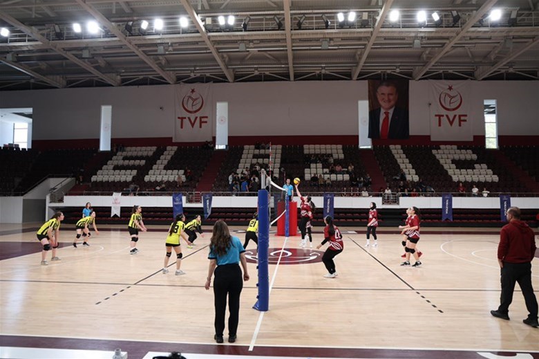 ELAZIĞ’IN SPOR YATIRIMLARI ÜST LİG BAŞARILARIYLA TAÇLANDI